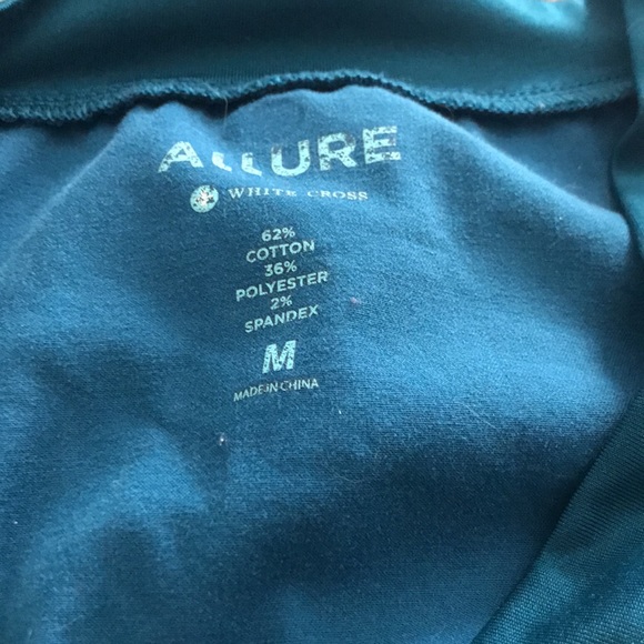 Caribbean Blue Button Scrub Jacket with 4 Pockets - Picture 2 of 2